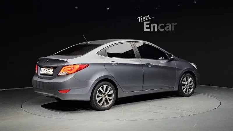 Hyundai Accent
