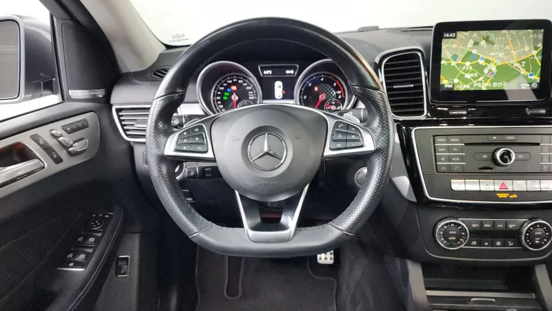Mercedes-Benz GLE-Class