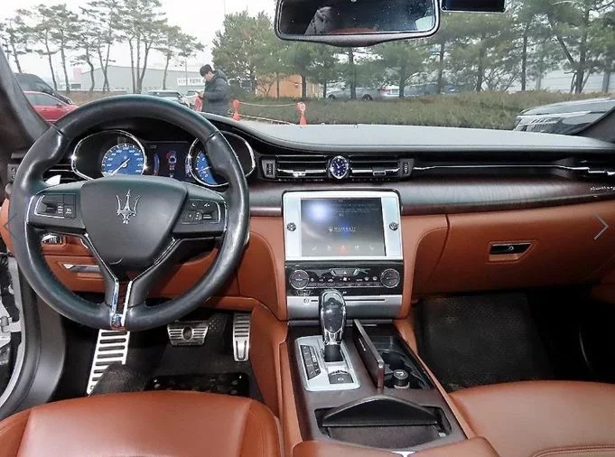 Maserati QUATTROPORTE