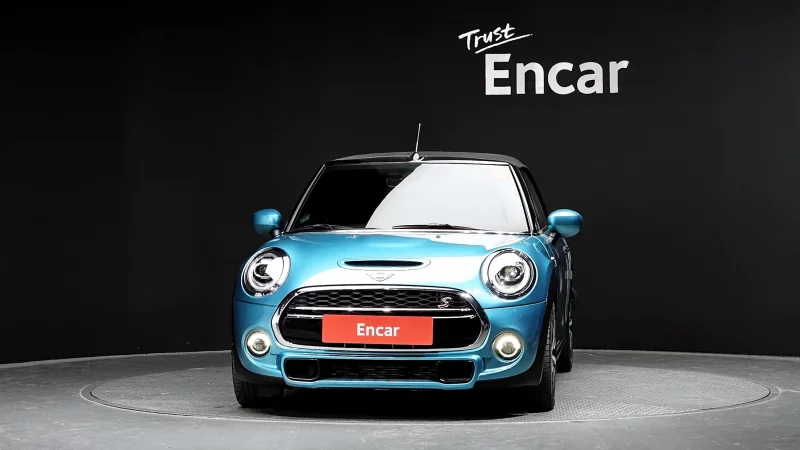 MINI Cooper Convertible