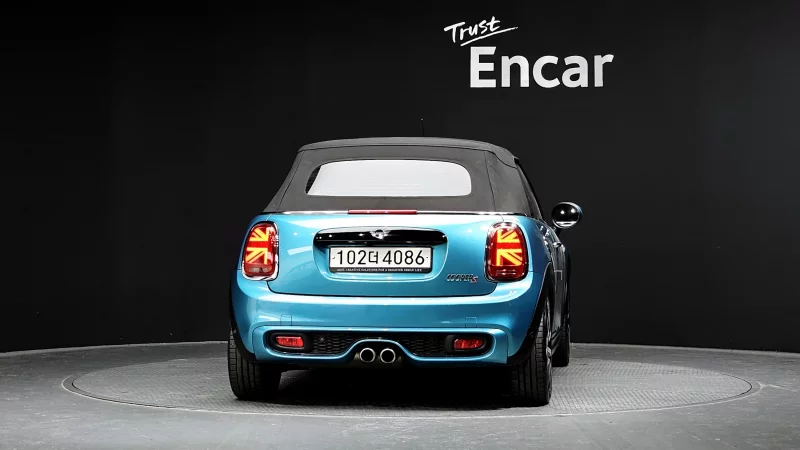 MINI Cooper Convertible