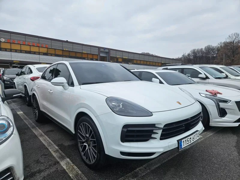 Porsche CAYENNE