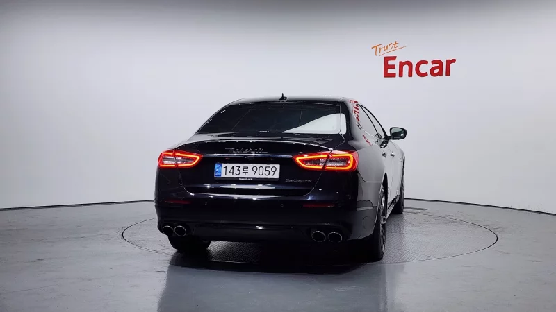 Maserati QUATTROPORTE