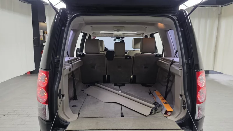 Land Rover DISCOVERY