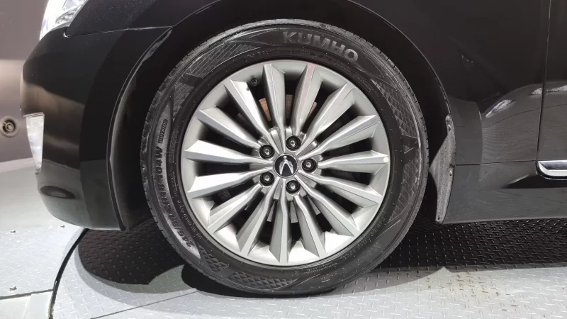 Hyundai Equus
