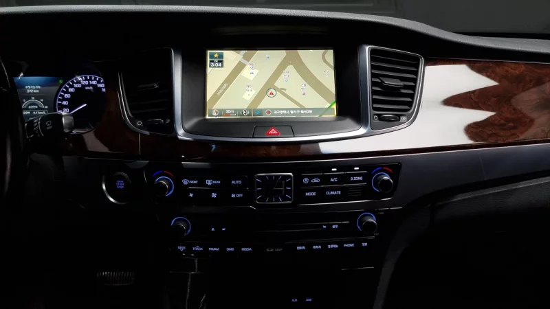 Hyundai Equus
