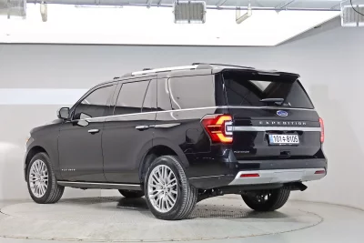 Ford EXPEDITION