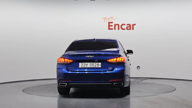 Hyundai Genesis