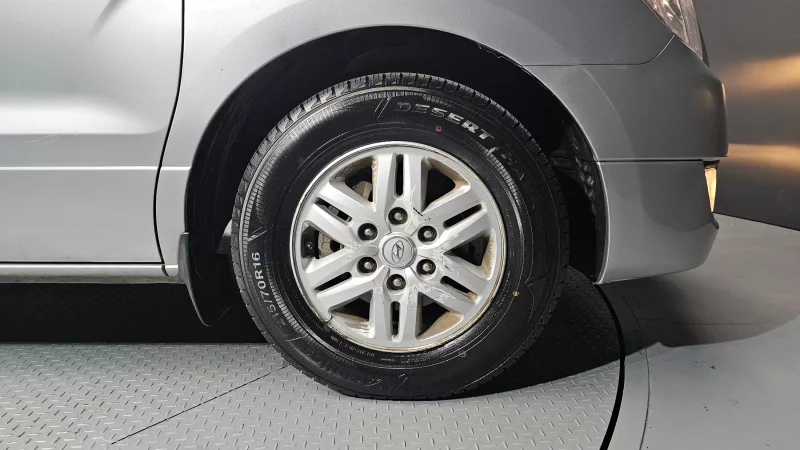Hyundai Starex