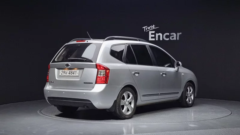Kia Carens
