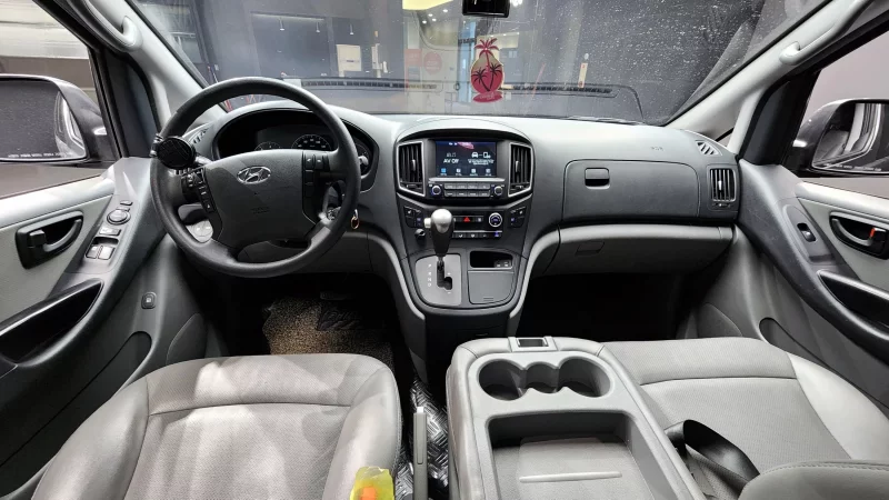 Hyundai Starex