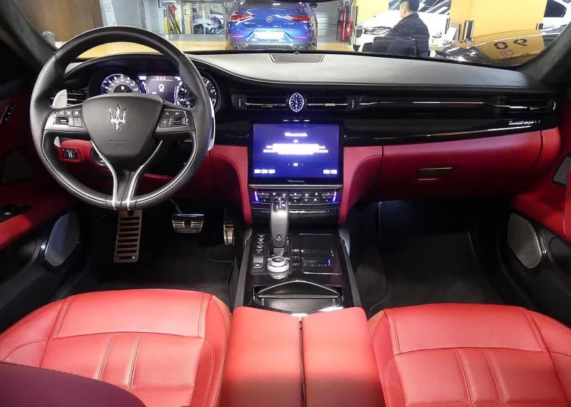 Maserati QUATTROPORTE