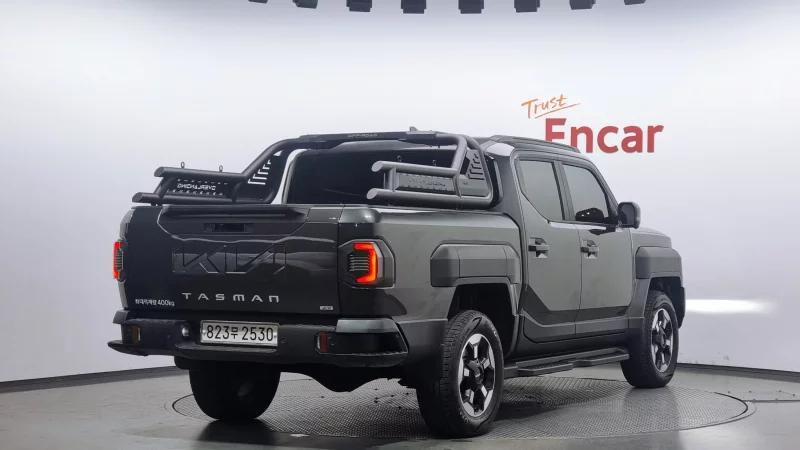Kia Tasman
