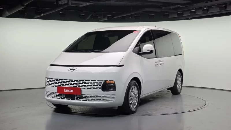 Hyundai Staria