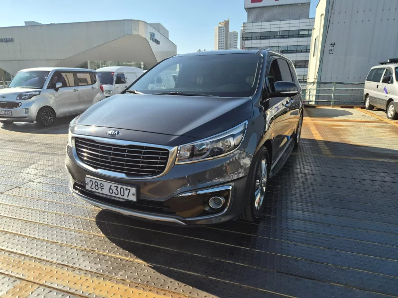 Kia Carnival