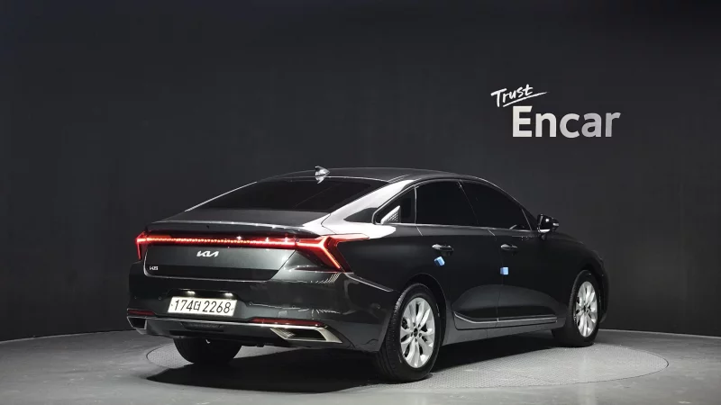 Kia K8
