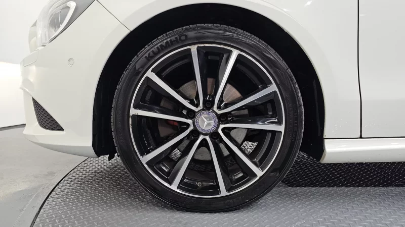 Mercedes-Benz CLA-Class