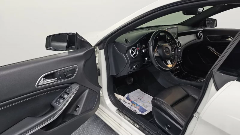 Mercedes-Benz CLA-Class