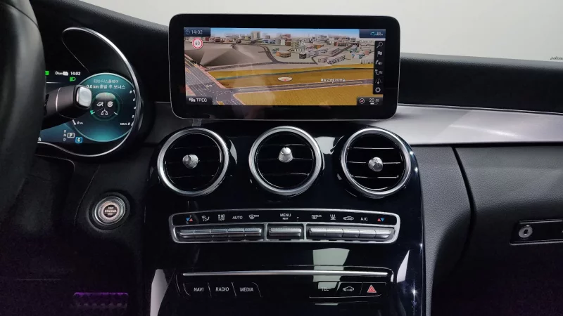 Mercedes-Benz C-Class