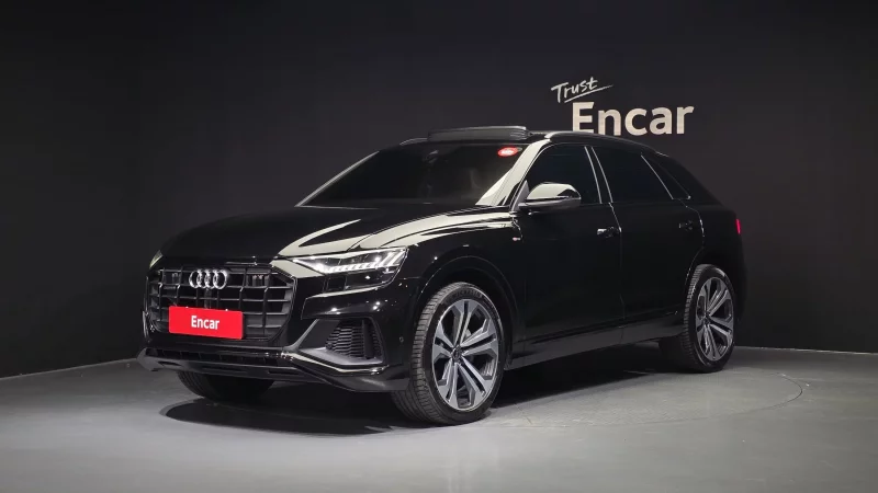 Audi Q8