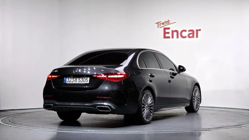 Mercedes-Benz C-Class