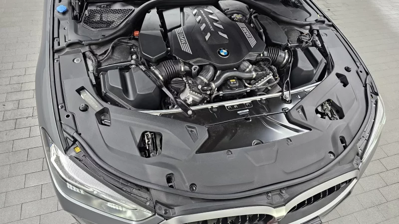 BMW 8-Series