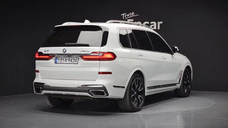 BMW X7