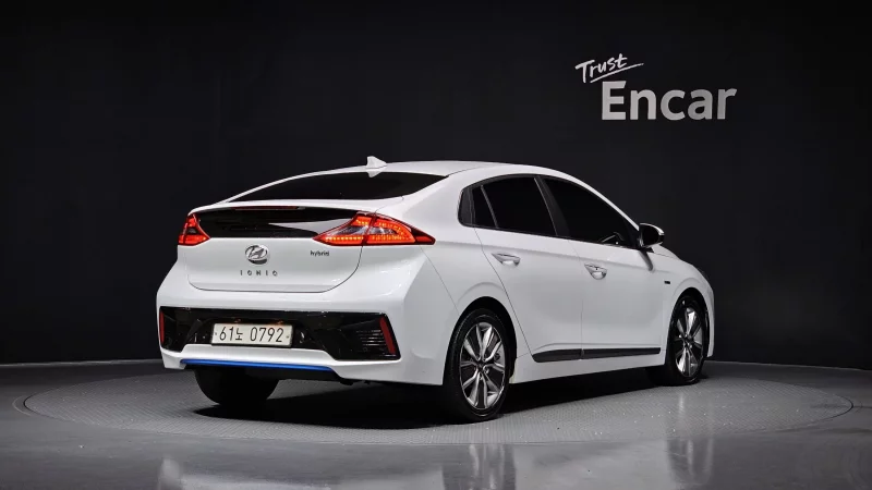 Hyundai Ioniq
