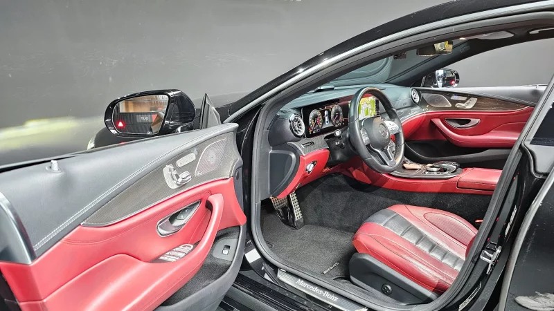 Mercedes-Benz CLS-Class