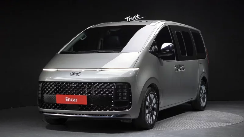 Hyundai Staria