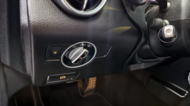 Mercedes-Benz SLK-Class