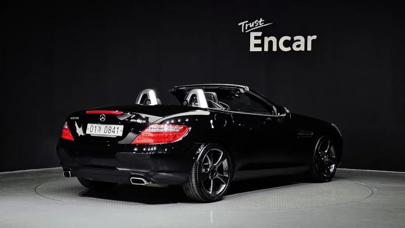 Mercedes-Benz SLK-Class