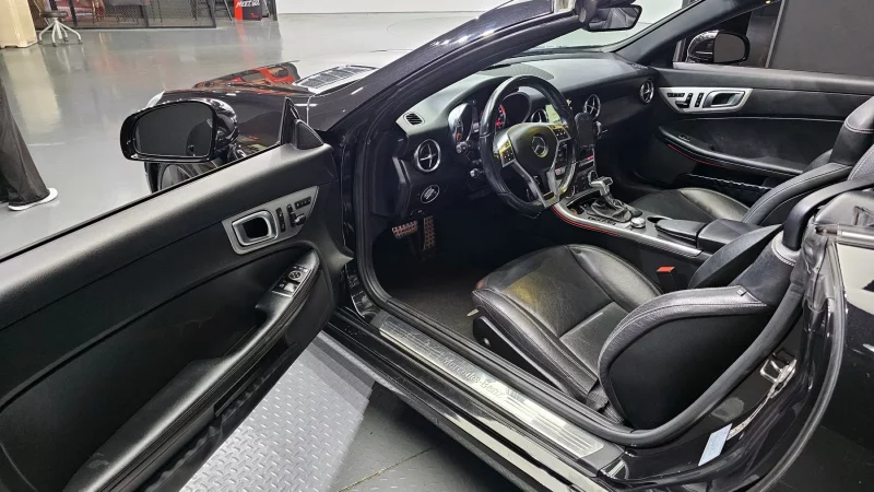 Mercedes-Benz SLK-Class