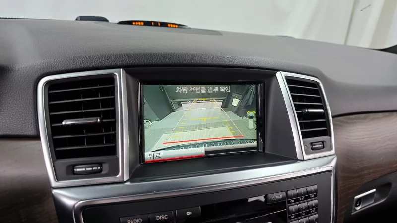 Mercedes-Benz M-class