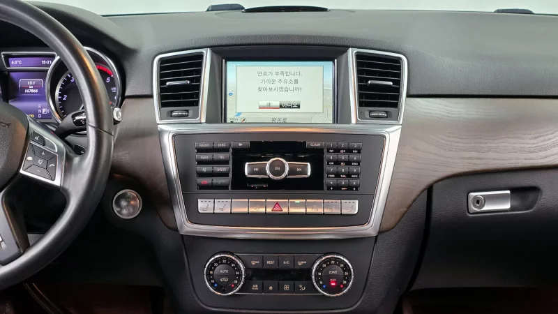 Mercedes-Benz M-class