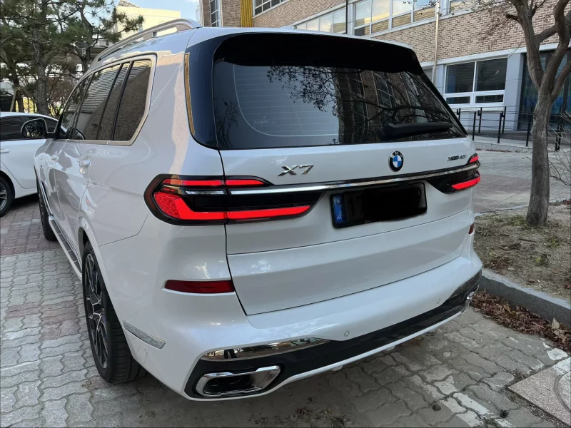 BMW X7