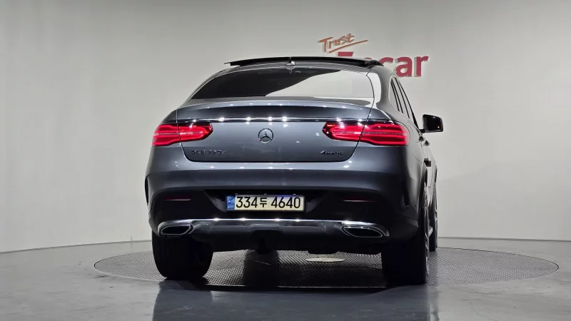 Mercedes-Benz GLE-Class