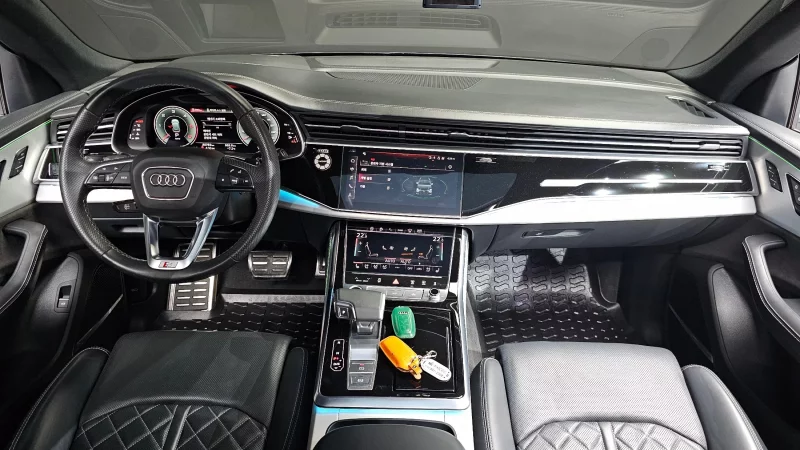Audi Q8