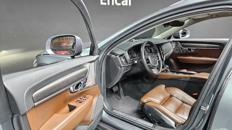 Volvo V90