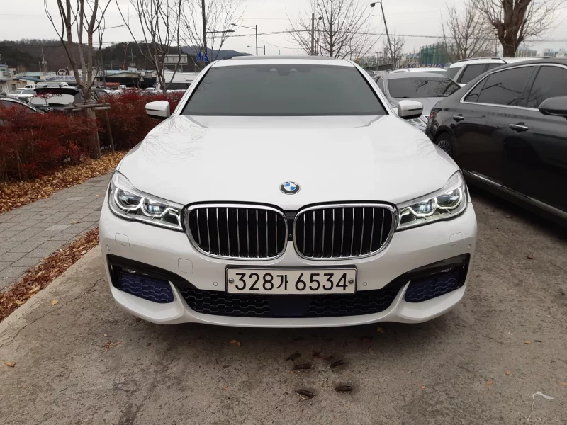 BMW 7-Series