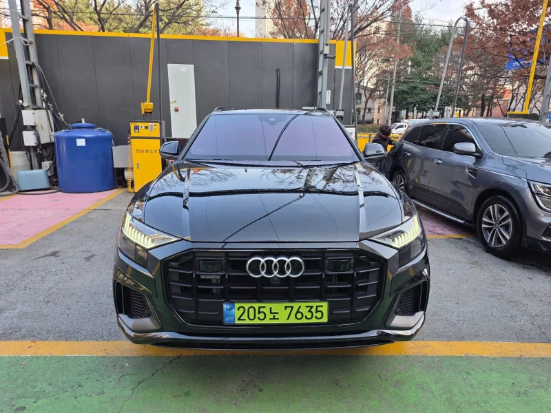Audi Q8