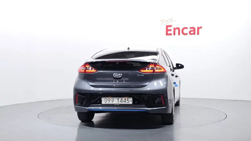 Hyundai Ioniq