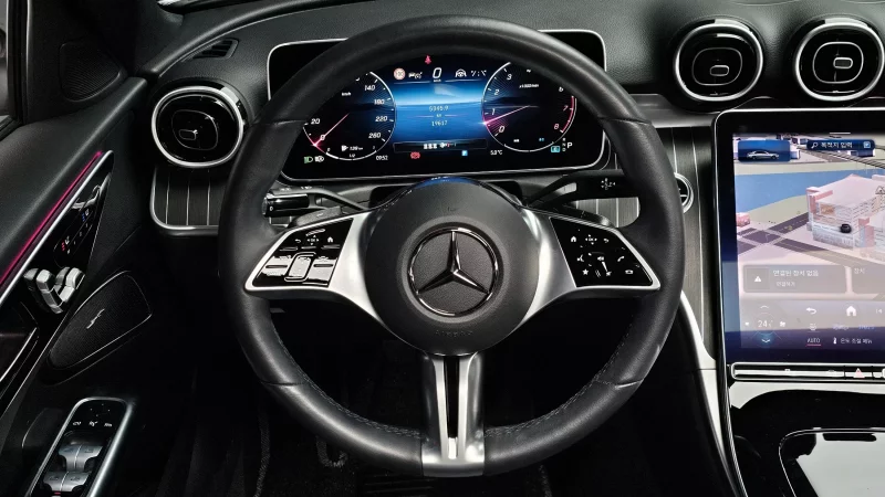 Mercedes-Benz C-Class