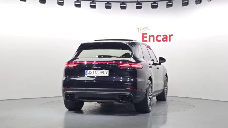 Porsche CAYENNE