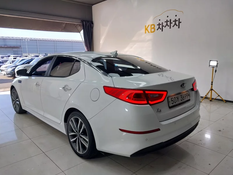 Kia K5
