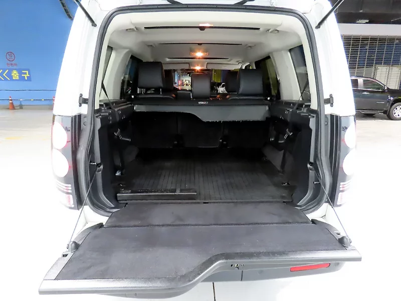 Land Rover DISCOVERY