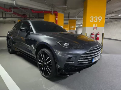Aston Martin DBX
