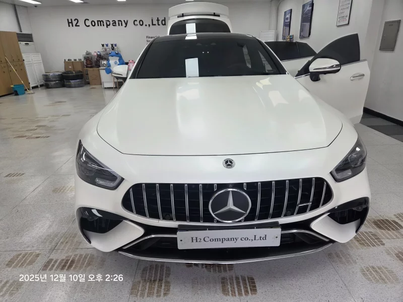 Mercedes-Benz AMG GT