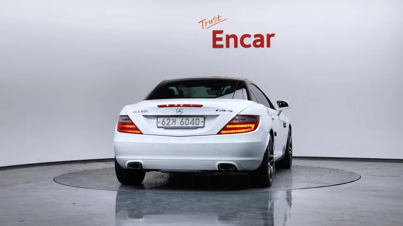 Mercedes-Benz SLK-Class