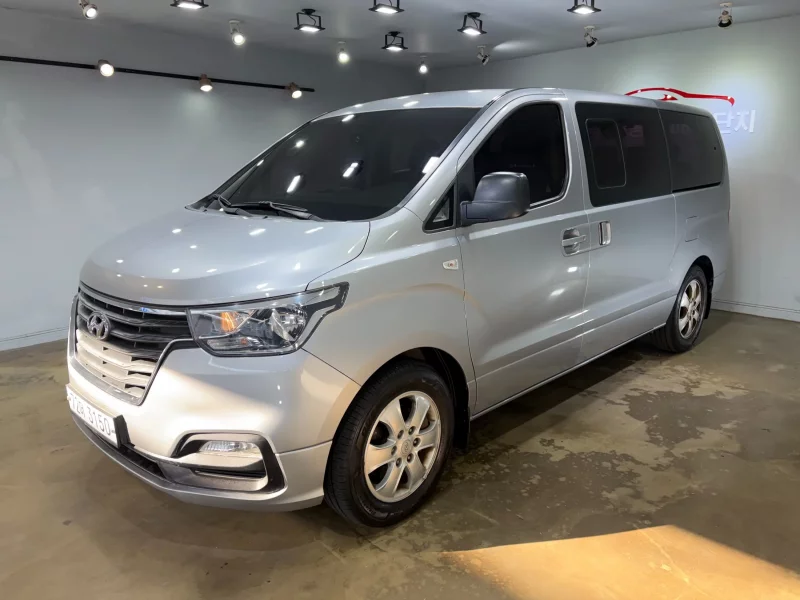 Hyundai Starex